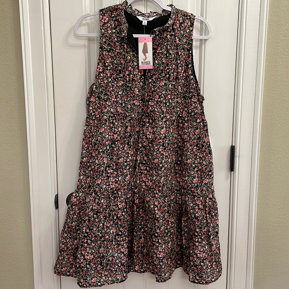 🌸BB DAKOTA floral tiered dress.  S